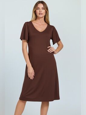 Zenana Outfitters Brown V-Neck Flutter Sleeve Midi Dress